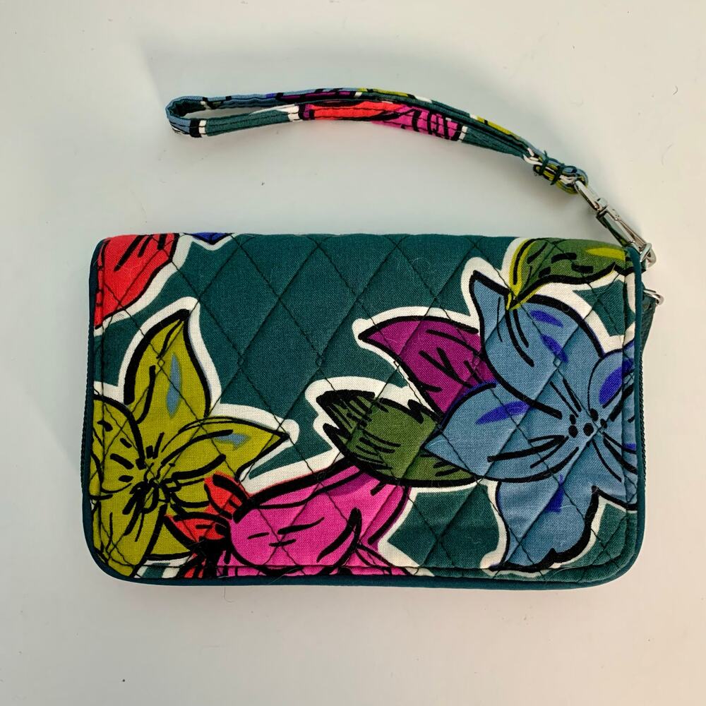 NWT Vera Bradley RFID Grab & Go Wristlet in Falling Leaves
